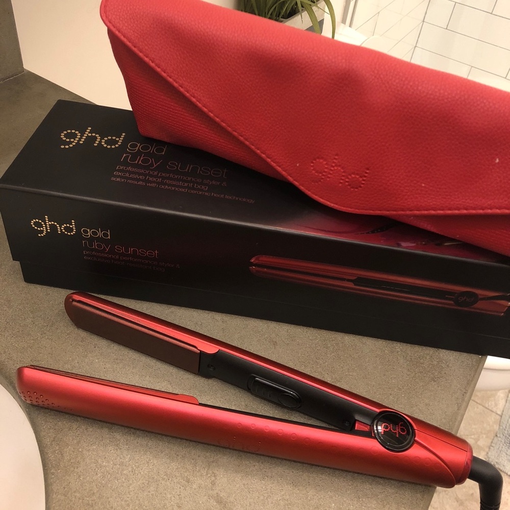 GHD Gold Ruby Sunset 1” Professional Straightner